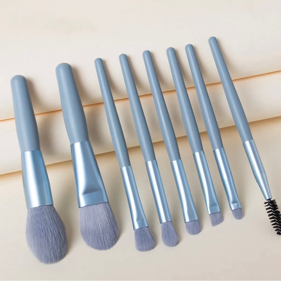 Makeup Brush Set - Bridal Shower Favors - Picture 10 of 12